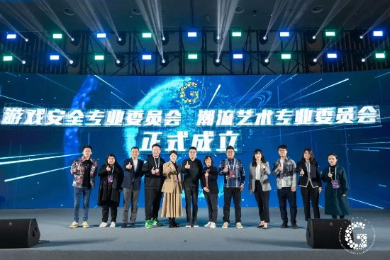 怎样升级光遇游戏中的特殊时装