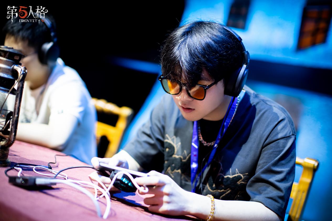 怎样选择第五人格必买的角色