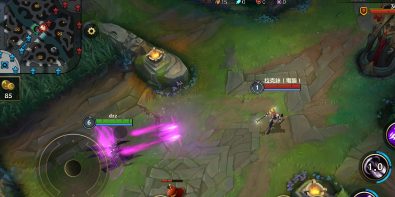 如何实现英雄联盟手游中霞的连招组合